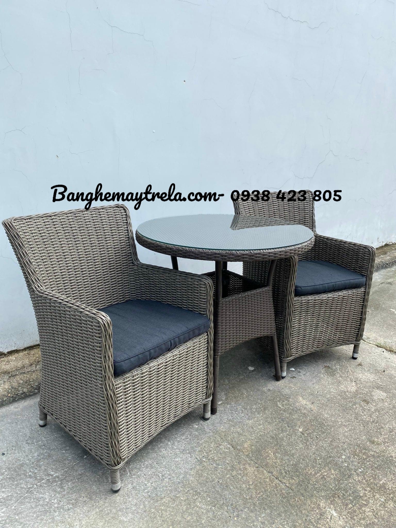 Bàn ghế ăn mây nhựa phòng bếp